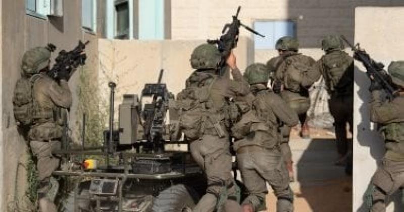 جيش الاحتلال: مقتل جندى وإصابة 3 آخرين فى معارك بقطاع غزة