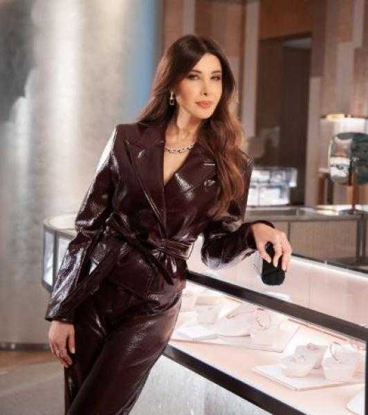 نانسي عجرم تغني على شاطئ صيدا في 7 أغسطس المقبل ضمن جولة صيفية عربية وأوروبية