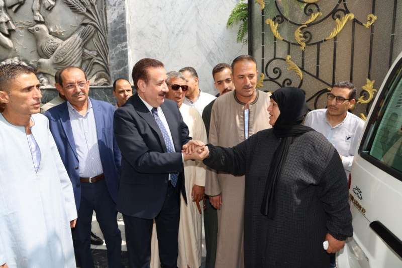 خط أحمر