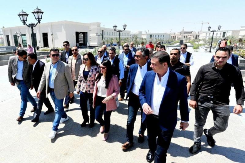 خط أحمر