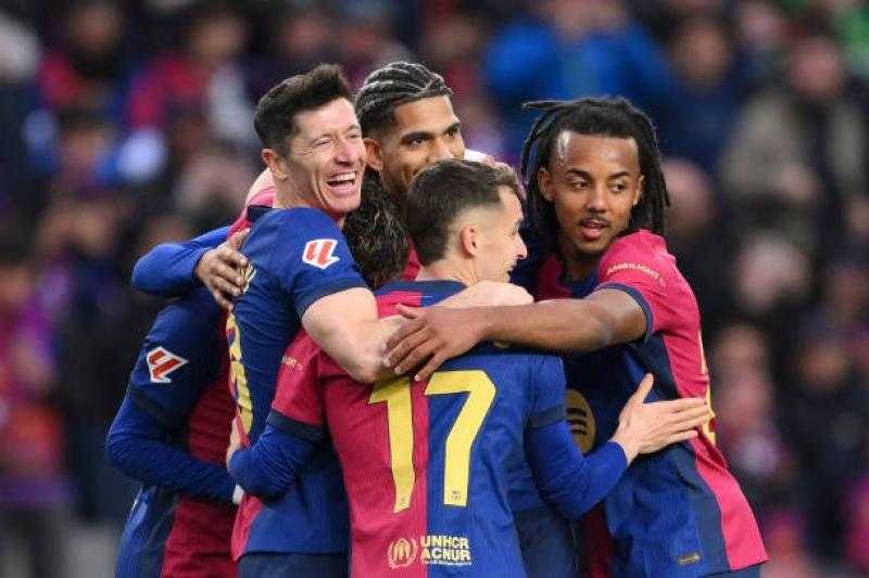 برشلونة يقسو على فيسيل كوبي بثلاثية