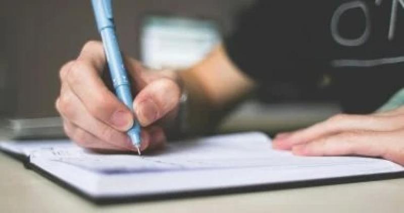 حيل بسيطة تساعد طالب الثانوية العامة على حفظ المعلومات بسهولة