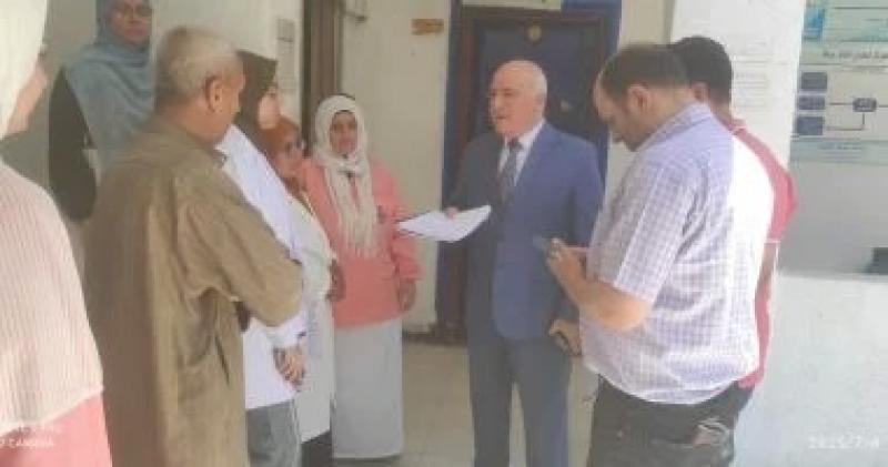 مدير صحة القليوبية يتابع أماكن الكشف الطبى والتحاليل لمرشحى مجلس الشيوخ