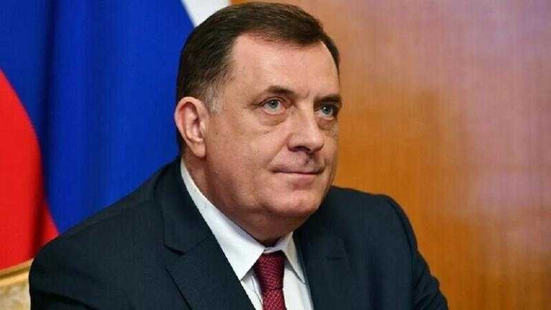 إلغاء مذكرة اعتقال لزعيم صرب البوسنة الانفصالي