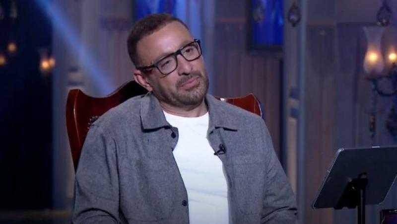 تعدّى مرحلة العشوائية .. أحمد السقا يوجّه رسالة لـ أحمد فهمي