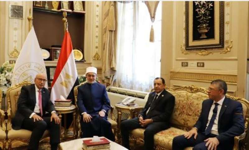 خط أحمر