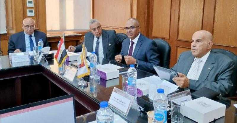 نائب وزير الإسكان يعقد اجتماعًا لتحديث أكواد مياه الشرب والصرف الصحي