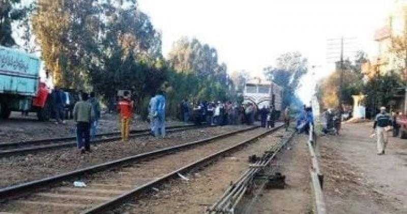 أسيوط.. مصرع موظف وسيدة بحادث أثناء عبورهما رصيف قطار في أبوتيج