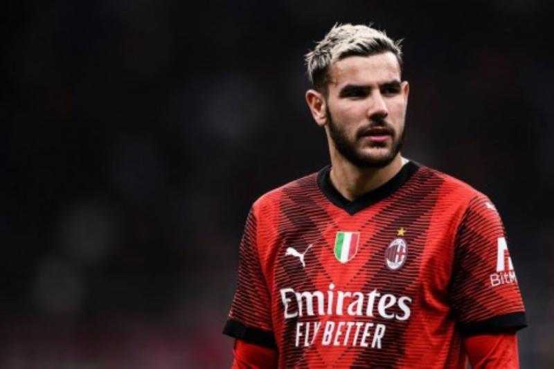 الهلال السعودي يقترب من ضم الفرنسي ثيو هيرنانديز لاعب ميلان الإيطالي