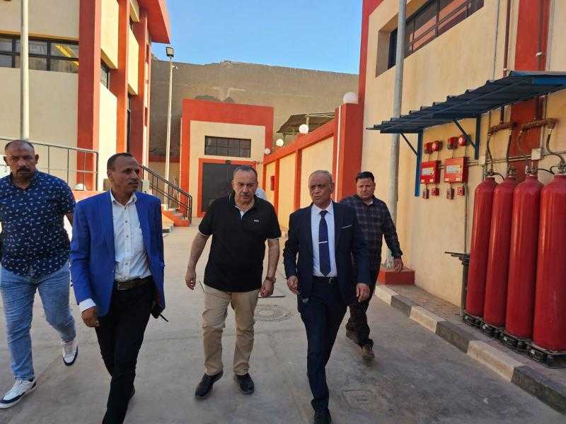 محافظ أسيوط يشهد تسليم وتشغيل محطة صرف صحي ”الواسطى” ضمن حياة كريمة