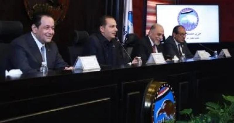 ”مستقبل وطن” يستكمل اللقاءات مع كوادره بالمحافظات استعدادا للانتخابات