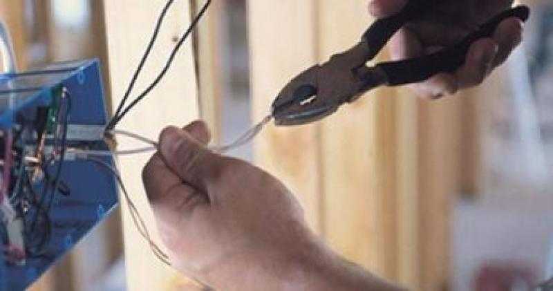 مصرع عامل صعقا بالكهرباء داخل فندق تحت الإنشاء بالغردقة