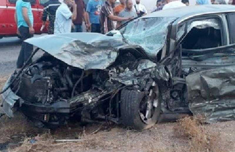 مصرع 4 أشخاص وإصابة 6 آخرين بينهم أطفال في حادث تصادم بمطروح