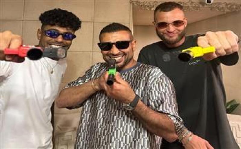 خط أحمر