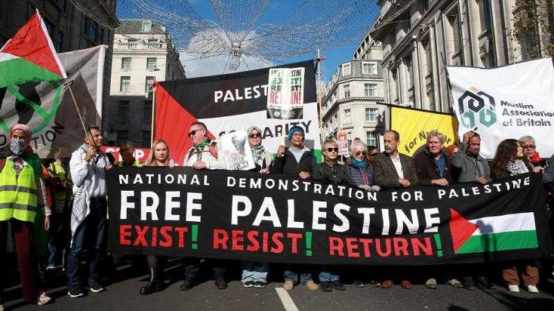 احتجاجات في لندن رفضا لحظر جماعة ”تحرك من أجل فلسطين” وتصنيفها جماعة إرهابية