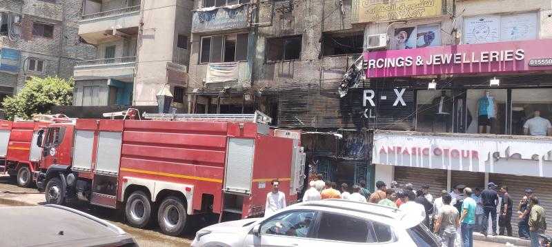 تحريات لكشف سبب اندلاع حريق بمحل وسيارة في شارع فيصل بالجيزة