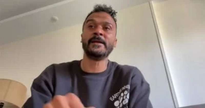 خط أحمر