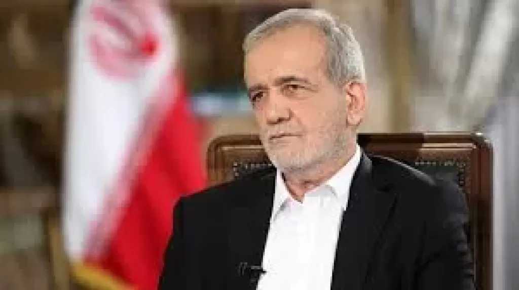 أول ظهور للرئيس الإيراني بعد اغتيال خامنئي.. موقع مجهول وكلمة قصيرة