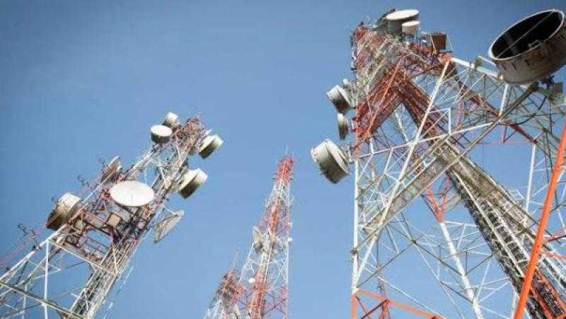 الاتصالات تحسم موقف شكاوى المواطنين لدى خدمة العملاء أثناء انقطاع الخدمات