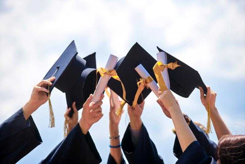 الأول على الدبلومات الفنية: دفعتي 60 طالبا.. ودخلت لدعم خطة التطوير