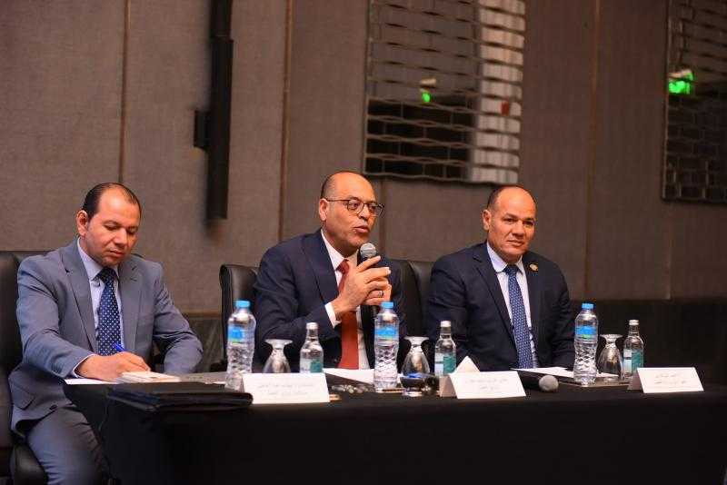 وزير العمل: قانون العمل الجديد يُحقق العدالة والتوزان بين صاحب العمل والعامل في ”بيئة لائقة”