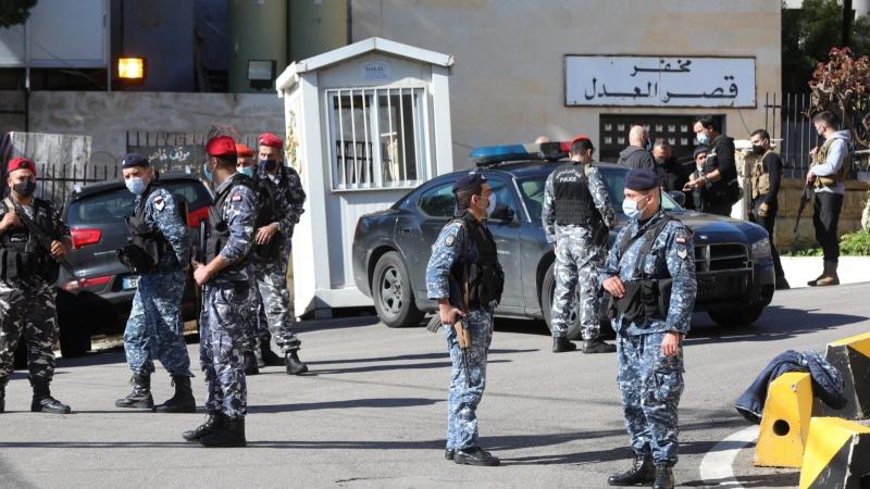بلدية بشامون فى محافظة جبل لبنان تفرض حظرا ليليا للتجوال على الأجانب