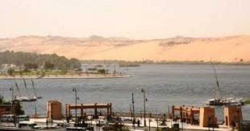 إغلاق حركة الملاحة الجوية والنهرية بأسوان بسبب سوء أحوال الطقس