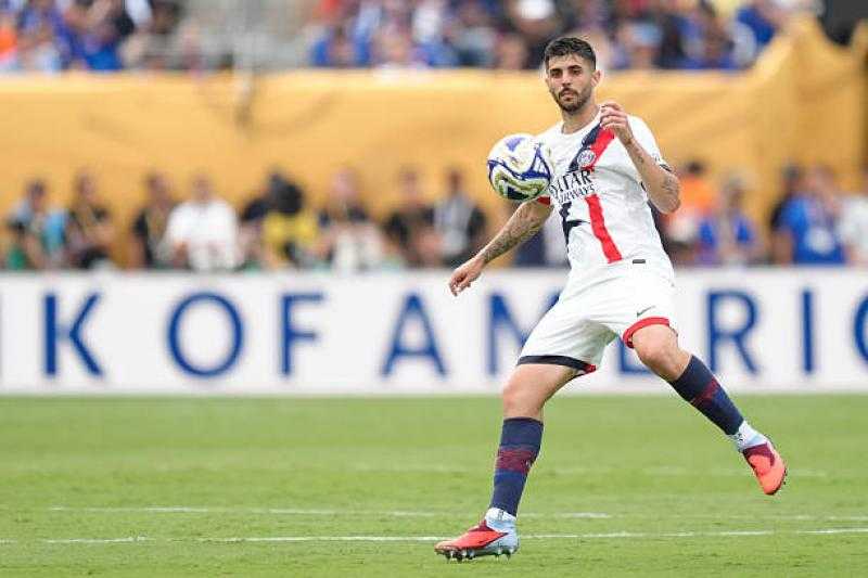 مانشستر يونايتد يسعى لضم بيرالدو