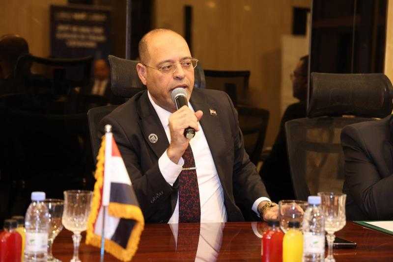 وزارة العمل: 1810 وظائف جديدة في 35 شركة خاصة بـ11 محافظة