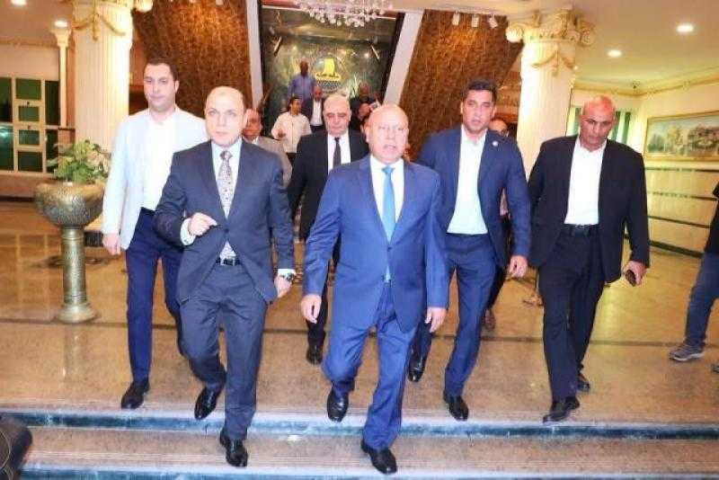 محافظ كفر الشيخ يستقبل وزير النقل لبحث تطوير شبكة الطرق.. صور