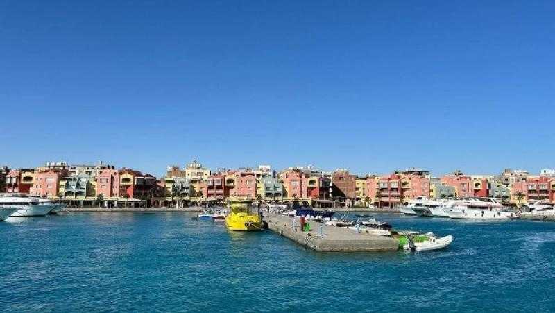 مطار مرسى علم يستقبل 31 ألف سائح عبر 175 رحلة من 15 دولة أوروبية