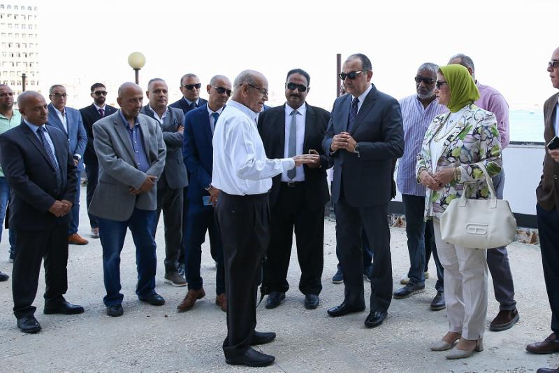 خط أحمر