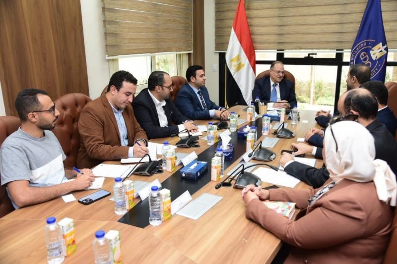 رئيس هيئة الدواء المصرية: التوطين يعزز تنافسية الصناعة الوطنية ويدعم خطط الدولة لتحقيق الاكتفاء الذاتي