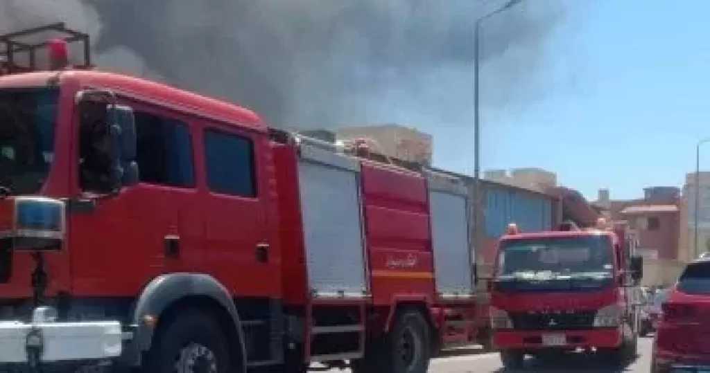 إخماد حريق داخل محل في مدينة 6 أكتوبر دون إصابات