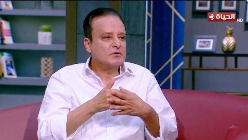 يوسف معاطي يكشف تفاصيل تجربته مع عادل إمام في السينما والدراما: الزعيم لا يعود إلا بما يستحق