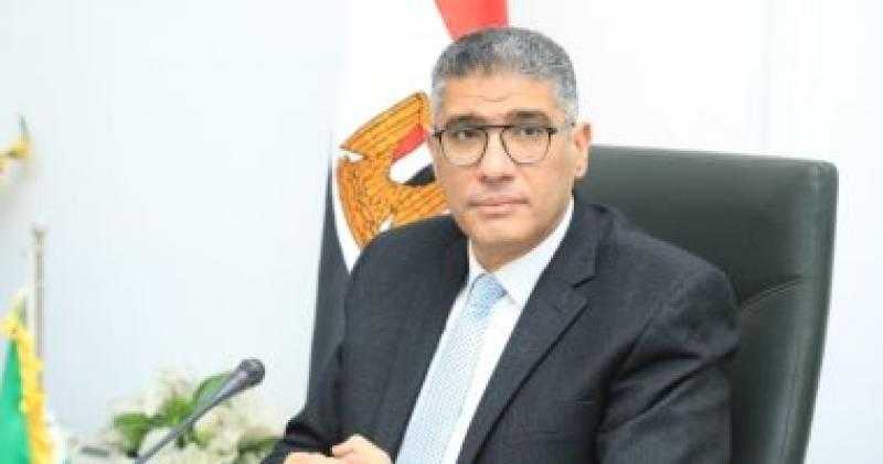 محافظ الجيزة: السماح باستكمال بناء الدور داخل المسطح المتصالح عليه لأصحاب نموذج 8