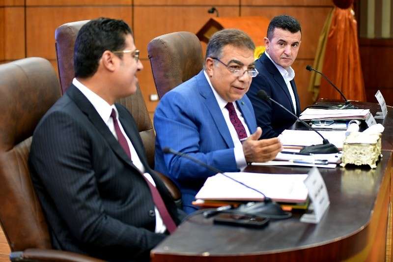 خط أحمر