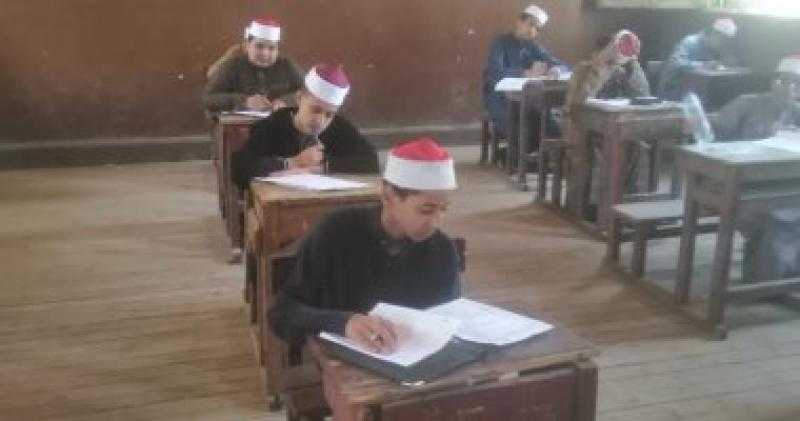 اليوم طلاب الدور الثانى بالأزهر يؤدون امتحانات الإنجليزى والدراسات الاجتماعية