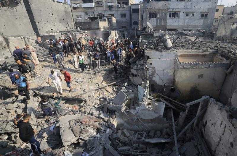 استشهاد 53 فلسطينيا على يد جيش الاحتلال الإسرائيلي في قطاع غزة خلال 24 ساعة