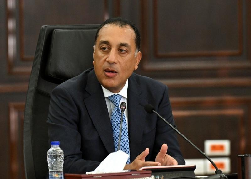 مدبولي يؤكد أهمية بناء الوعي في تشييد حائط صد ضد نمو الشائعات