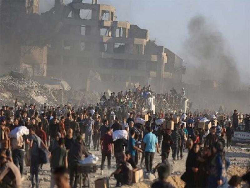 17 شهيدا بنيران وقصف الاحتلال بينهم 3 من منتظري المساعدات منذ فجر اليوم