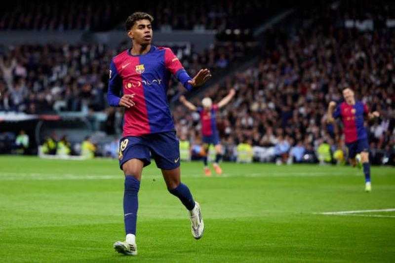 يامال يتوج بالأفضل في العالم من ماركا.. وصلاح سابعا