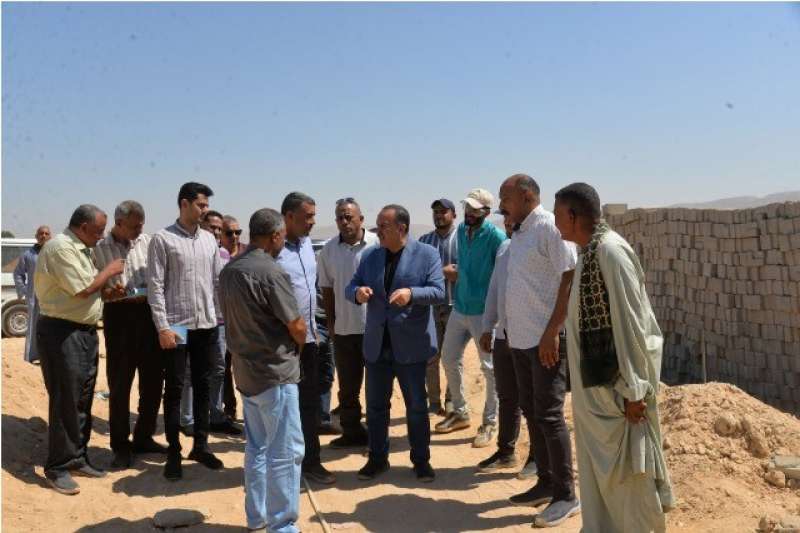 خط أحمر