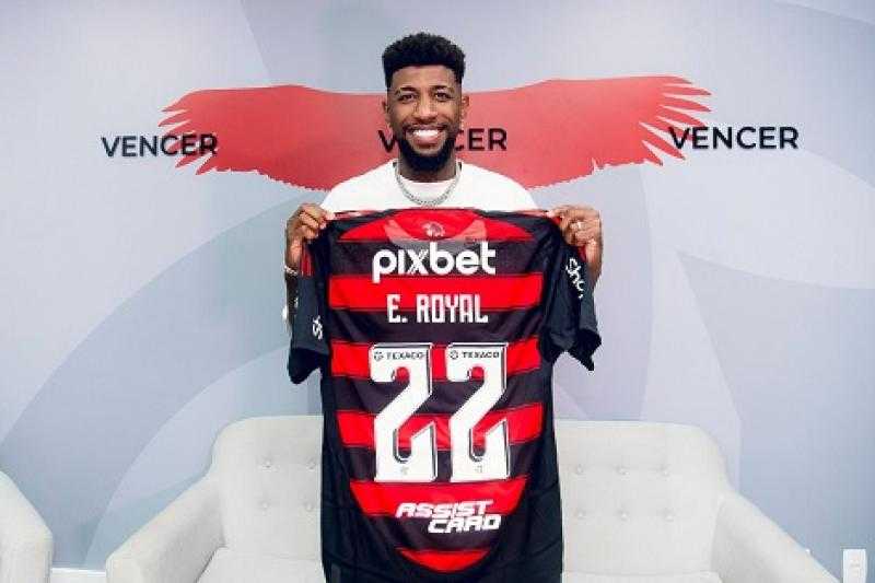 فلامينجو يضم البرازيلي إيمرسون رسميا