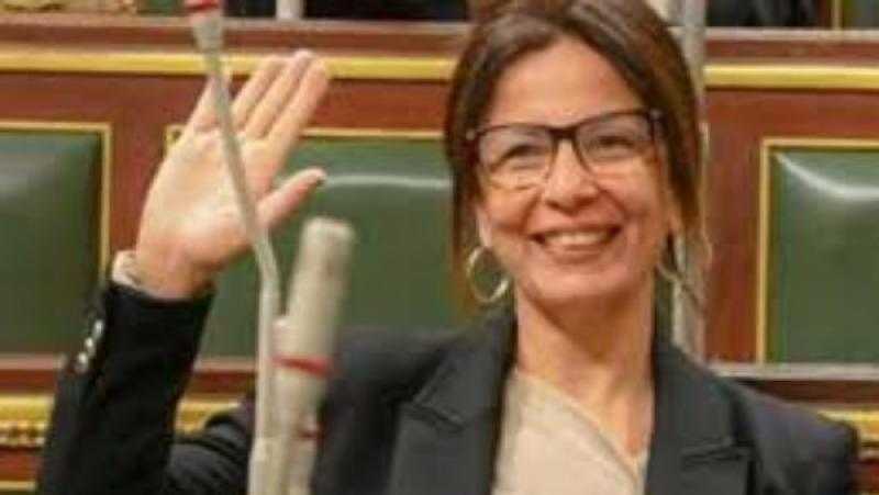 حمل دلالات رمزية عميقة لمصر.. جيهان زكي: الوسام الفرنسي يمثل تقديرا لدور المرأة المصرية