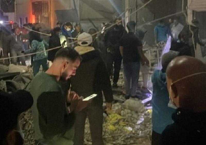 استشهاد 12 فلسطينيا في غارة إسرائيلية على منزل بقطاع غزة