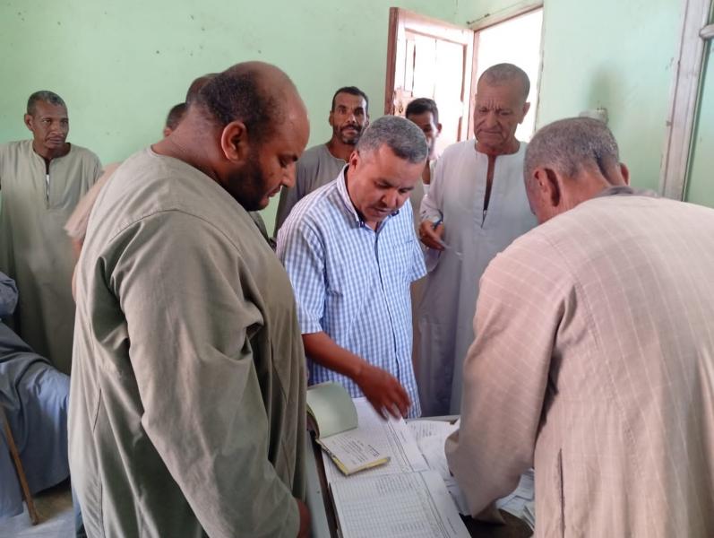 خط أحمر