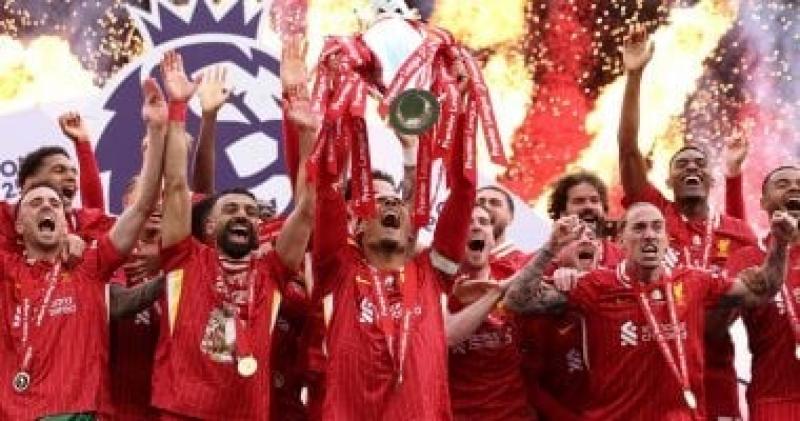 ليفربول يتصدر سباق المرشحين للفوز بلقب الدوري الإنجليزي بأرقام مفاجئة