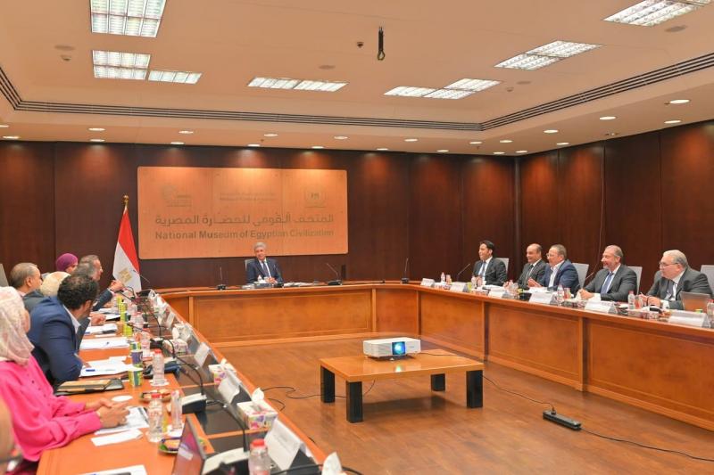 وزير السياحة والآثار يترأس اجتماع مجلس إدارة هيئة المتحف القومي للحضارة المصرية