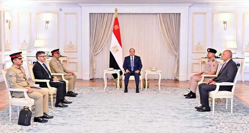 خط أحمر